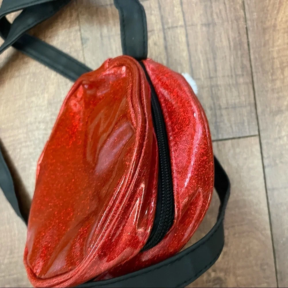 Santa Claus purse bag for Kids holiday time zip closure adjustable strap